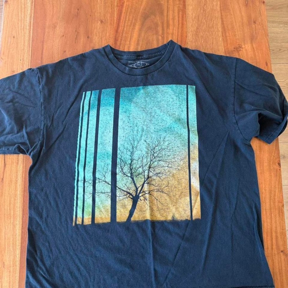 ESC Tree Graphic T-shirt‎ Size XXL